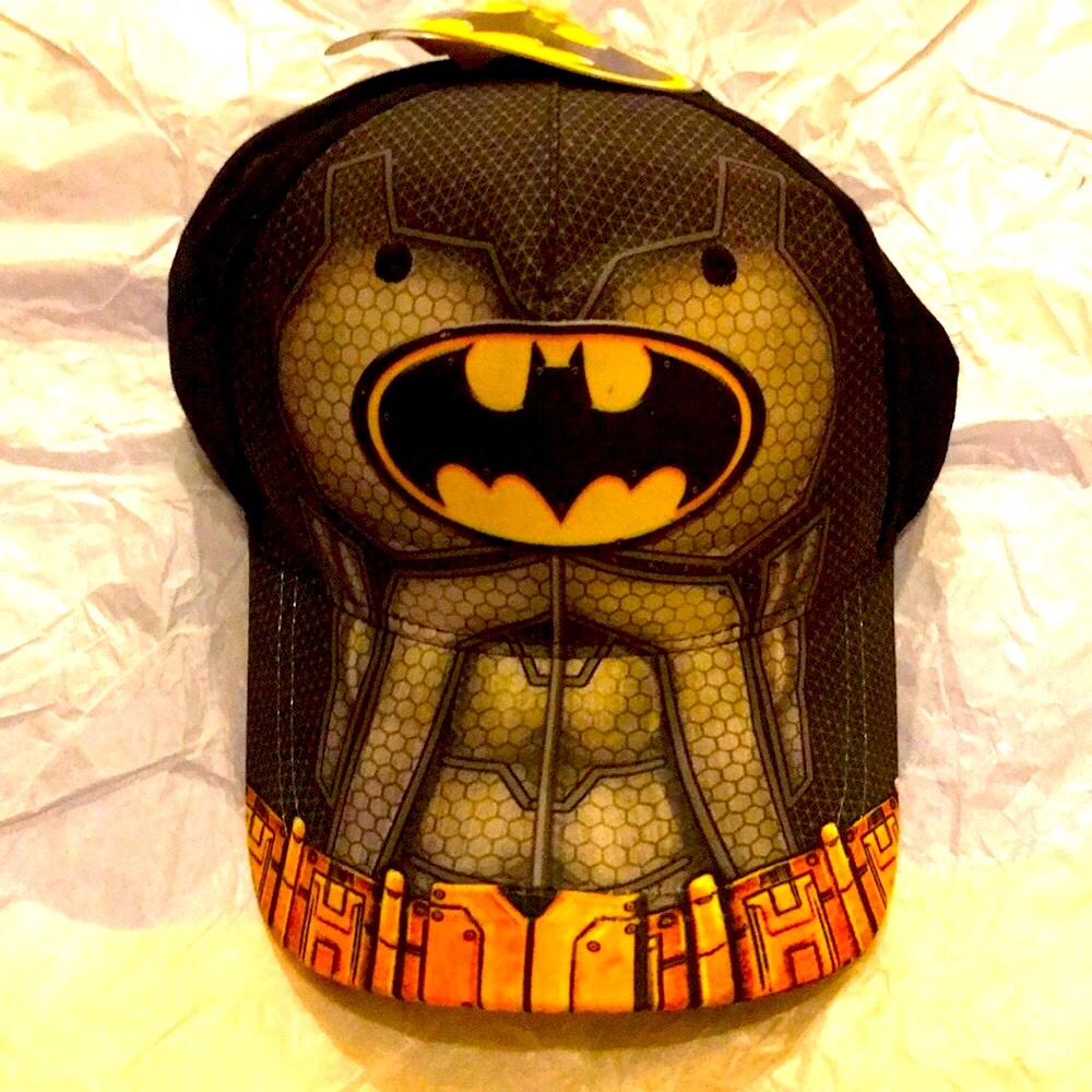 New NWT Batman youth boy’s trucker hat baseball cap black yellow